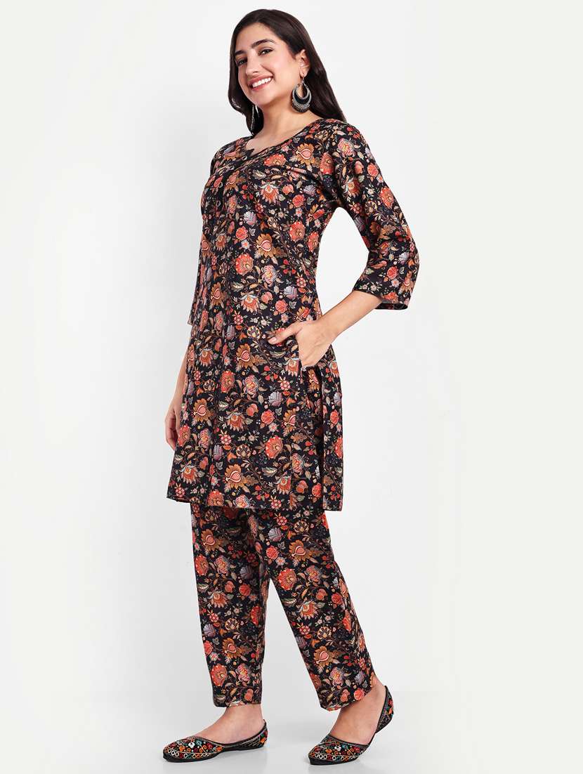 Women Printed Three Quarter Sleeves Ethnic Co-ord Set - 22567603 -  Standard Image - 2