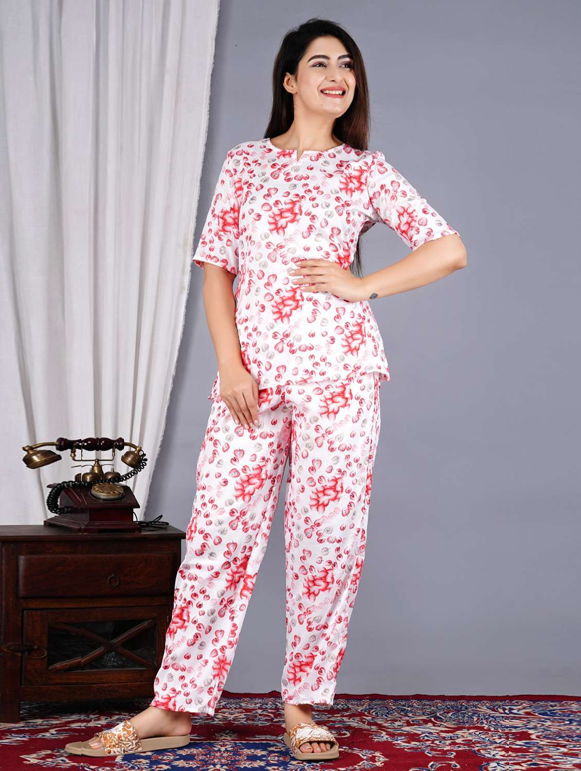 Women Printed Short Sleeves Top And Pajama Set - 22567657 -  Standard Image - 2