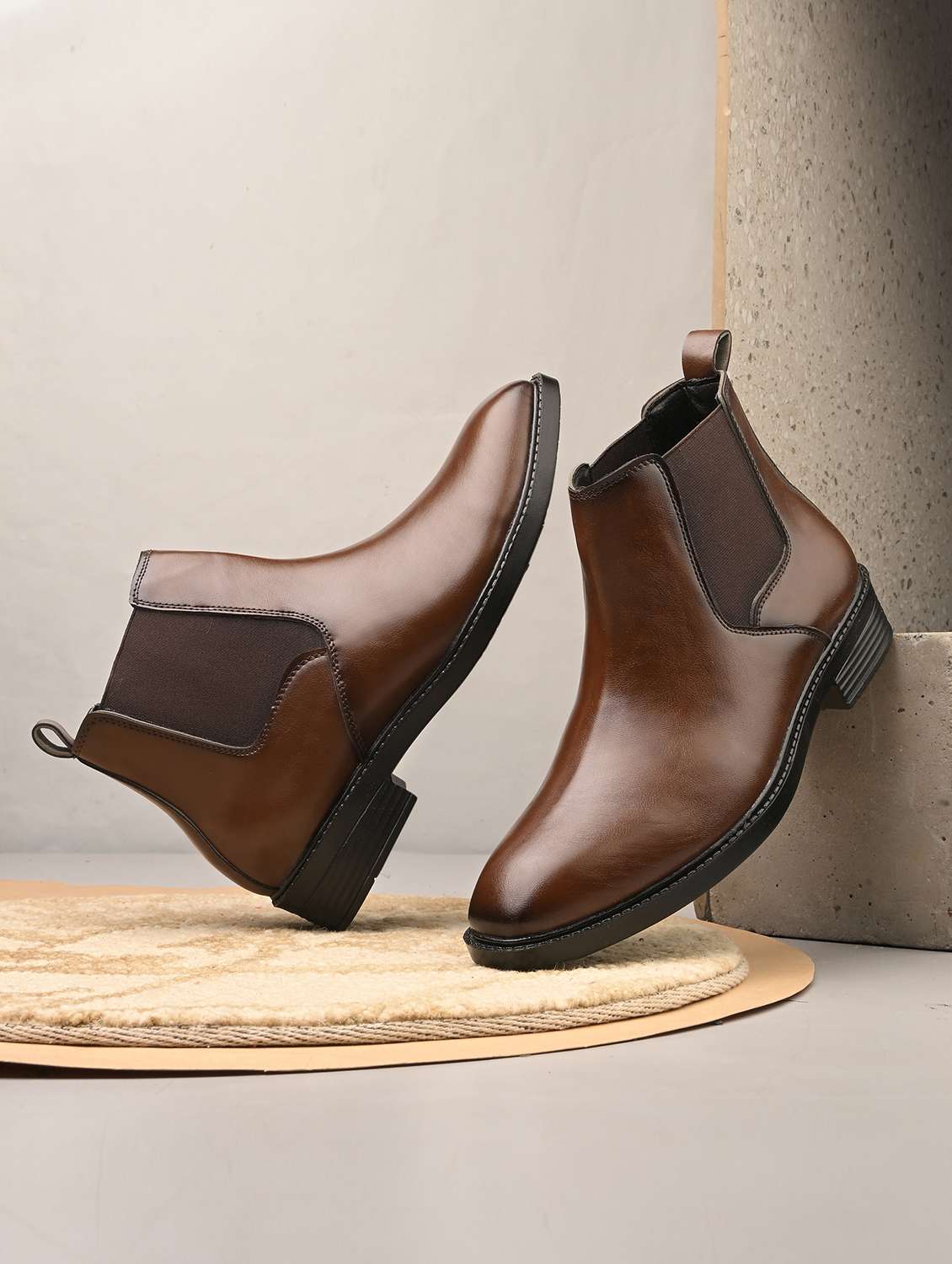 men solid slip on chelsea boot
