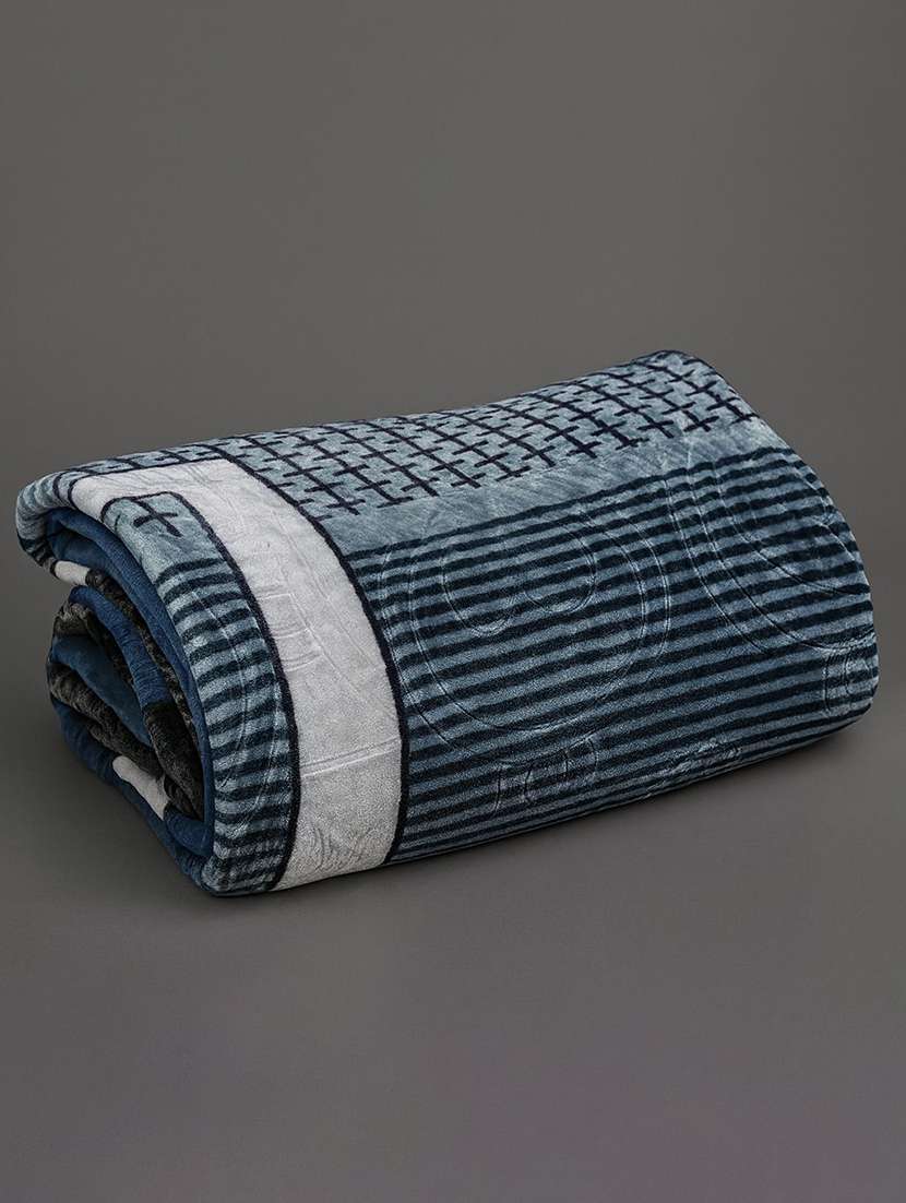 Multi Coloured Printed Winter Blanket - 22568013 -  Standard Image - 2