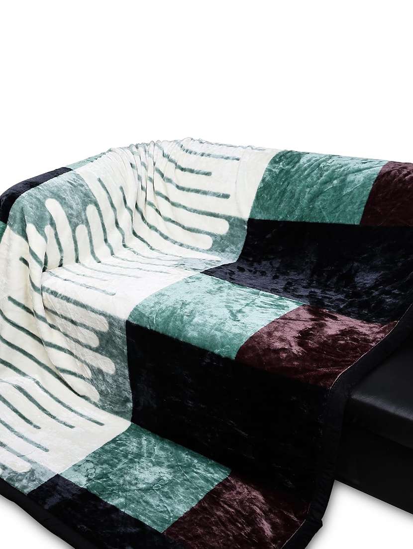 multi coloured printed winter blanket - 22568021 -  Standard Image - 2