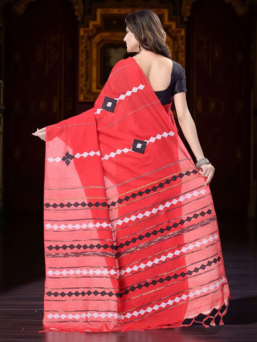 women self design handloom saree with blouse - 22569203 -  Standard Image - 2