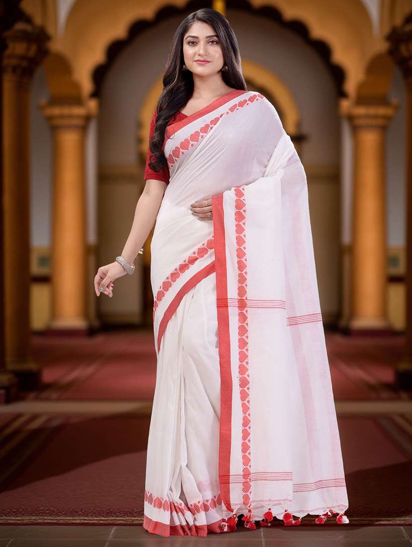women solid with bordered handloom saree with blouse