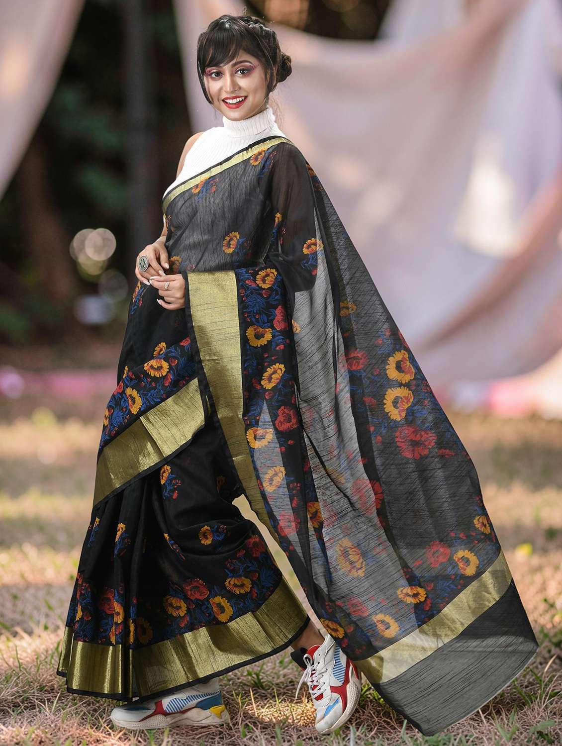 women floral handloom saree with blouse - 22569369 -  Standard Image - 2