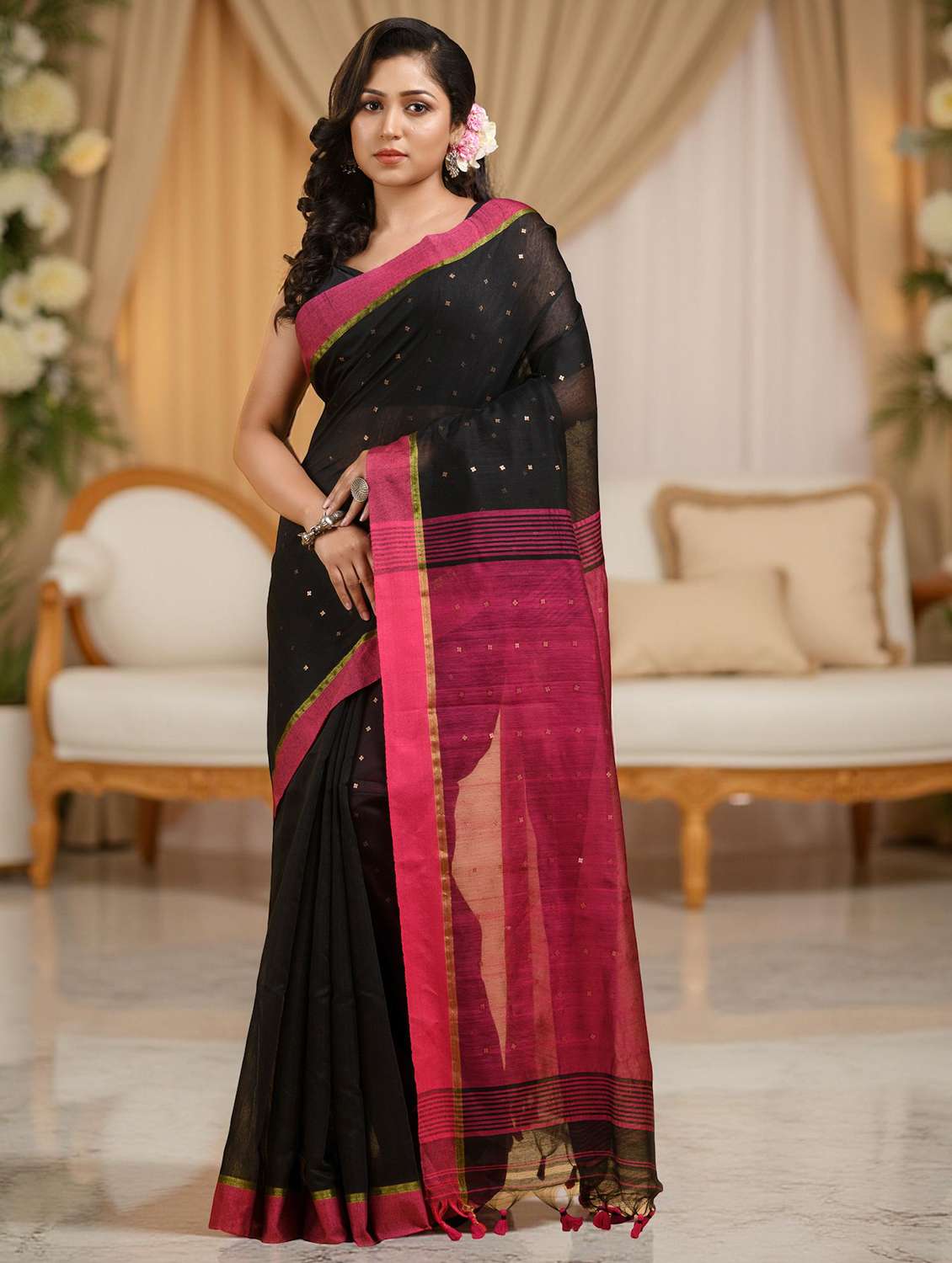women self design handloom saree with blouse - 22569453 -  Standard Image - 2