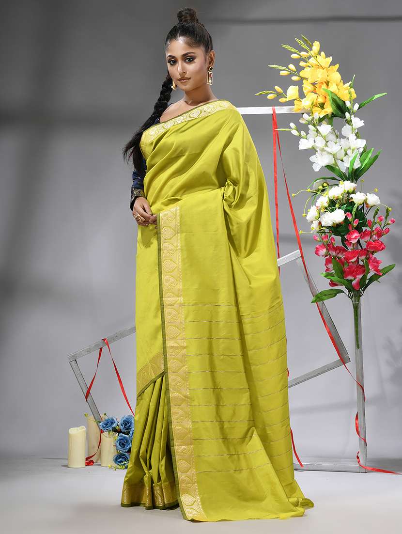 women solid with bordered saree with blouse - 22569696 -  Standard Image - 2