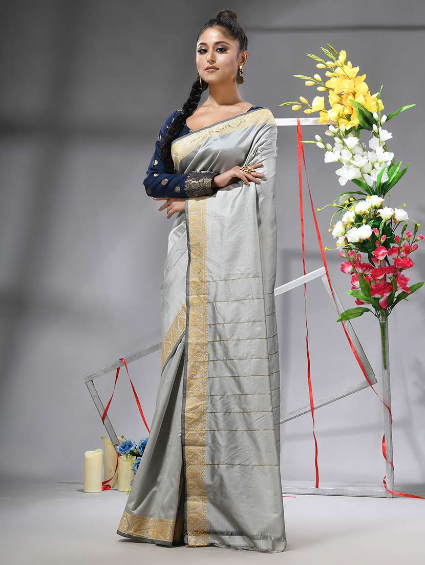 women solid with bordered saree with blouse - 22569699 -  Standard Image - 2