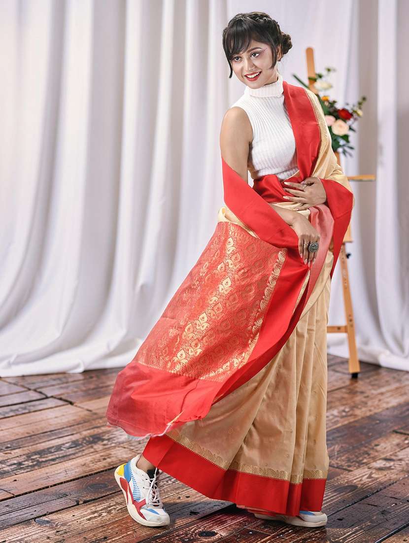 women self design bordered saree with blouse - 22569907 -  Standard Image - 2