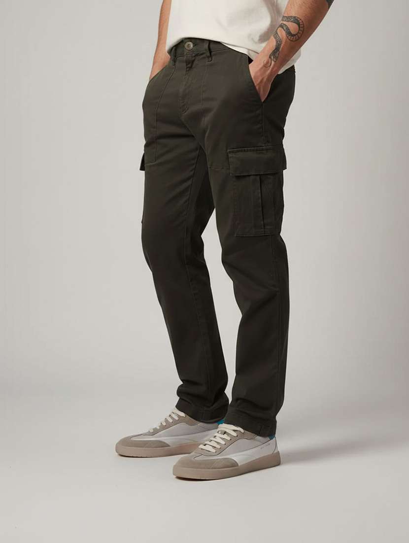 men solid mid rise regular fit cargo pant - 22570543 -  Standard Image - 2
