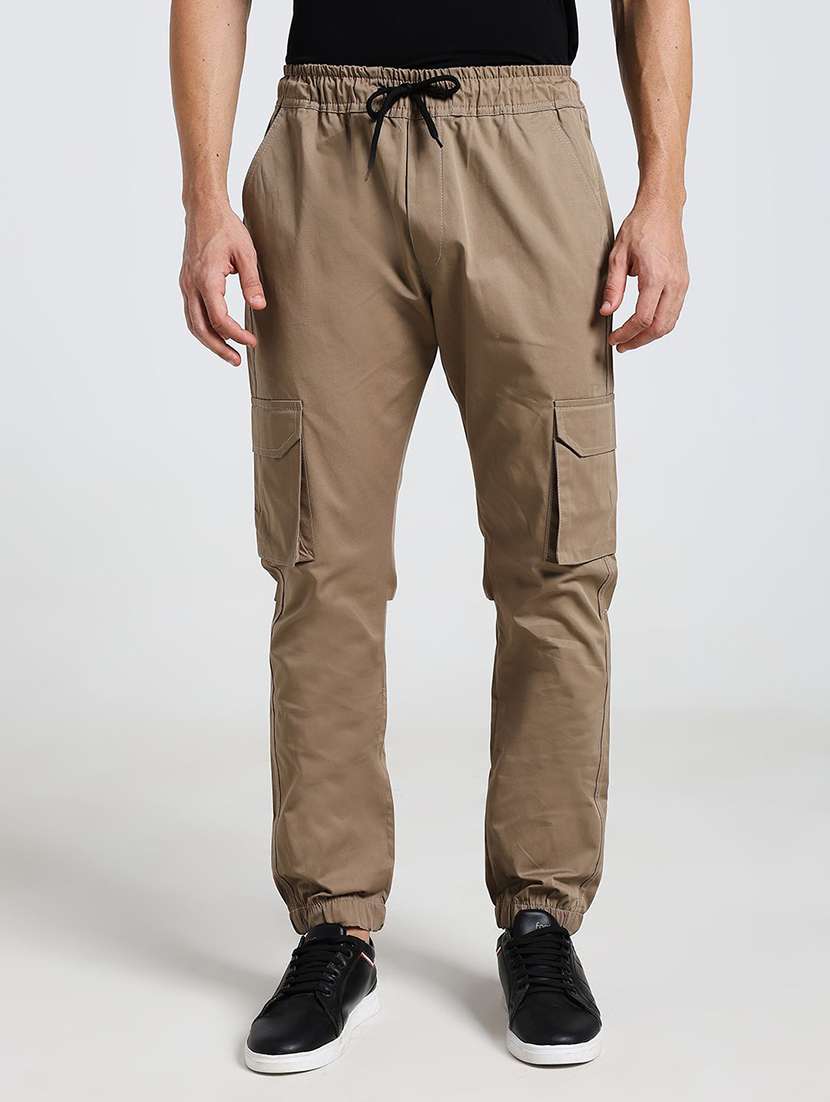 men solid mid rise regular fit jogger