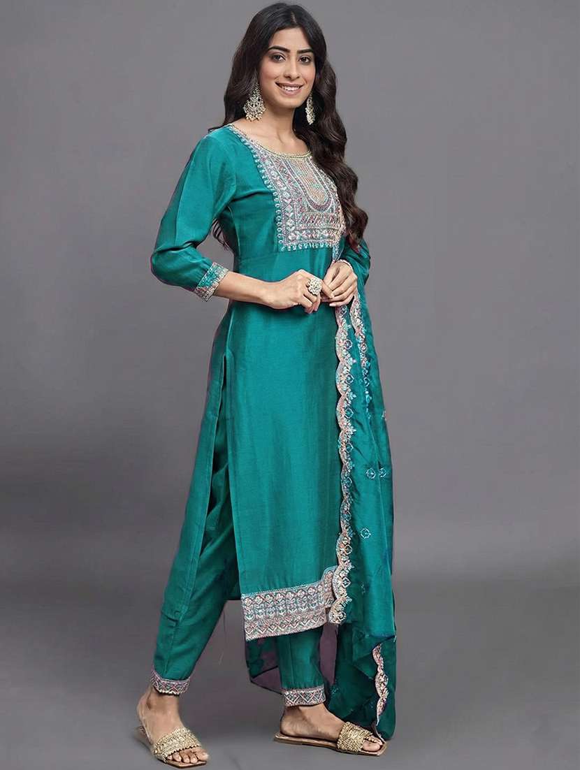 women embroidered three quarter sleeves kurta pant set with dupatta - 22571071 -  Standard Image - 2