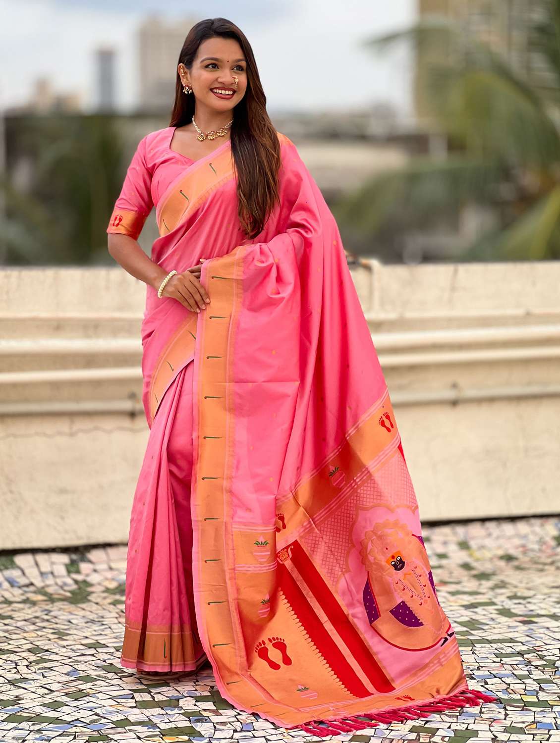 women self design paithani saree with blouse - 22571237 -  Standard Image - 2