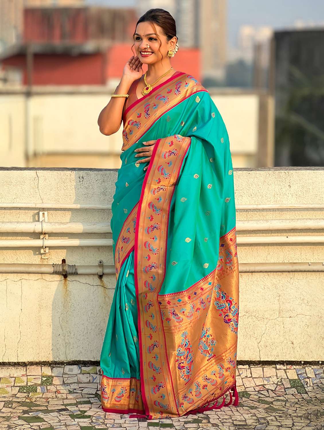 women self design paithani saree with blouse - 22571289 -  Standard Image - 2