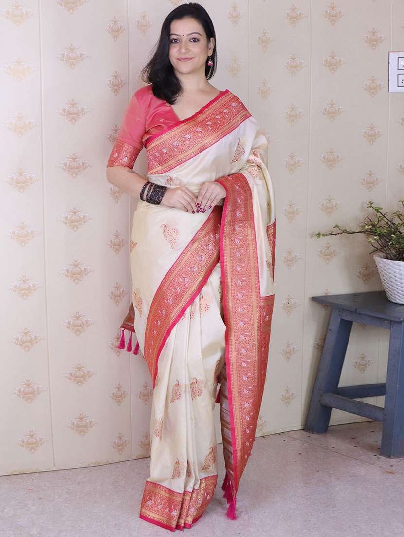 women self design banarasi saree with blouse
