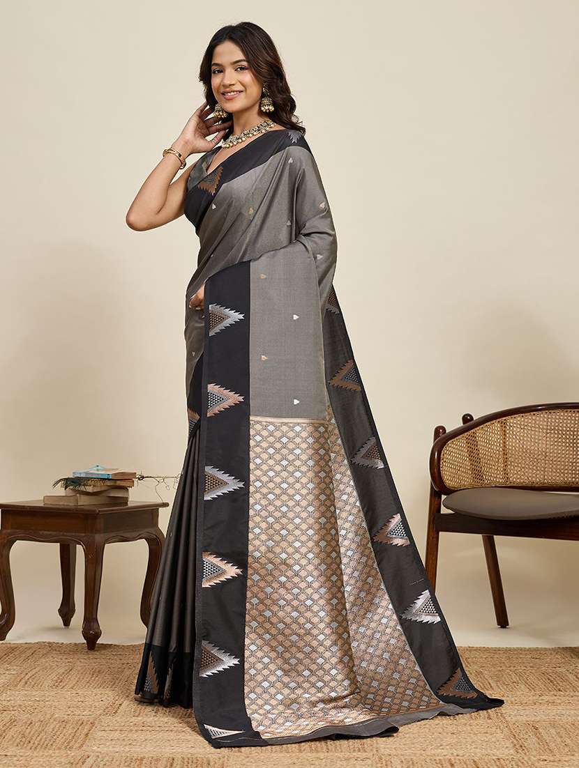 women self design banarasi saree with blouse - 22571534 -  Standard Image - 2