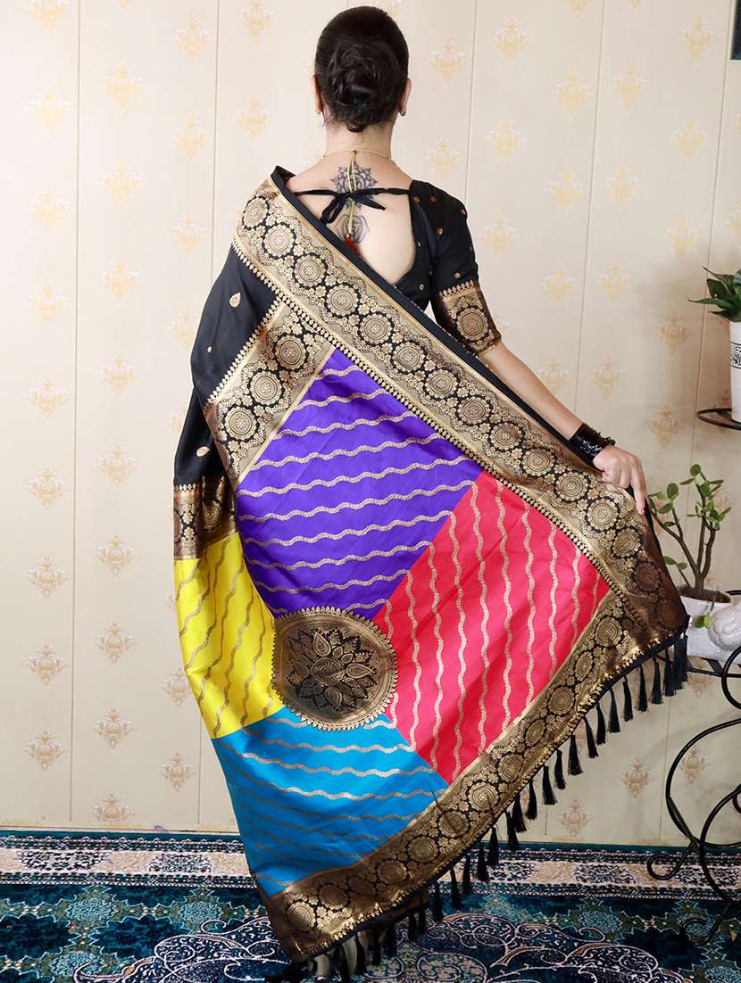 women self design banarasi saree with blouse - 22571743 -  Standard Image - 2