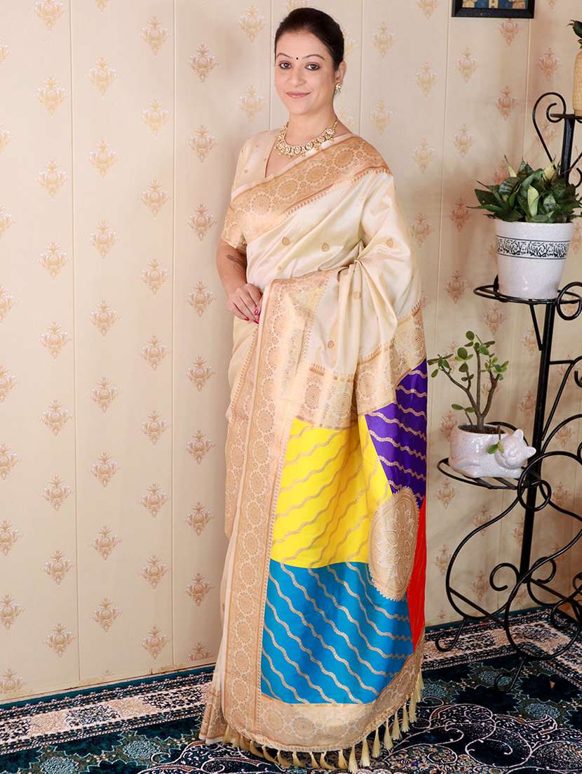 Women Self Design Banarasi Saree With Blouse - 22571749 -  Standard Image - 2