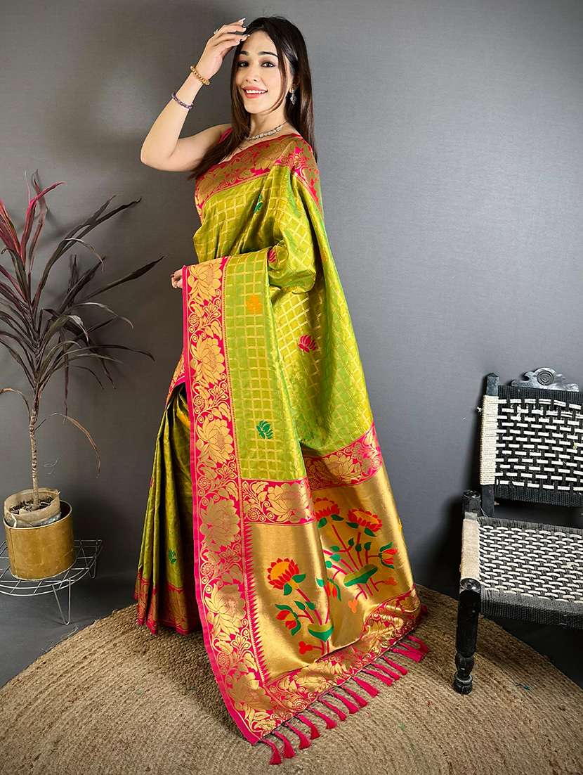 Women Self Design Paithani Saree With Blouse - 22571972 -  Standard Image - 2