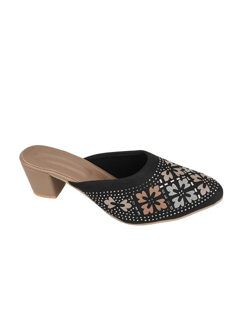 Women Printed Slip On Sandal - 22572090 -  Standard Image - 2
