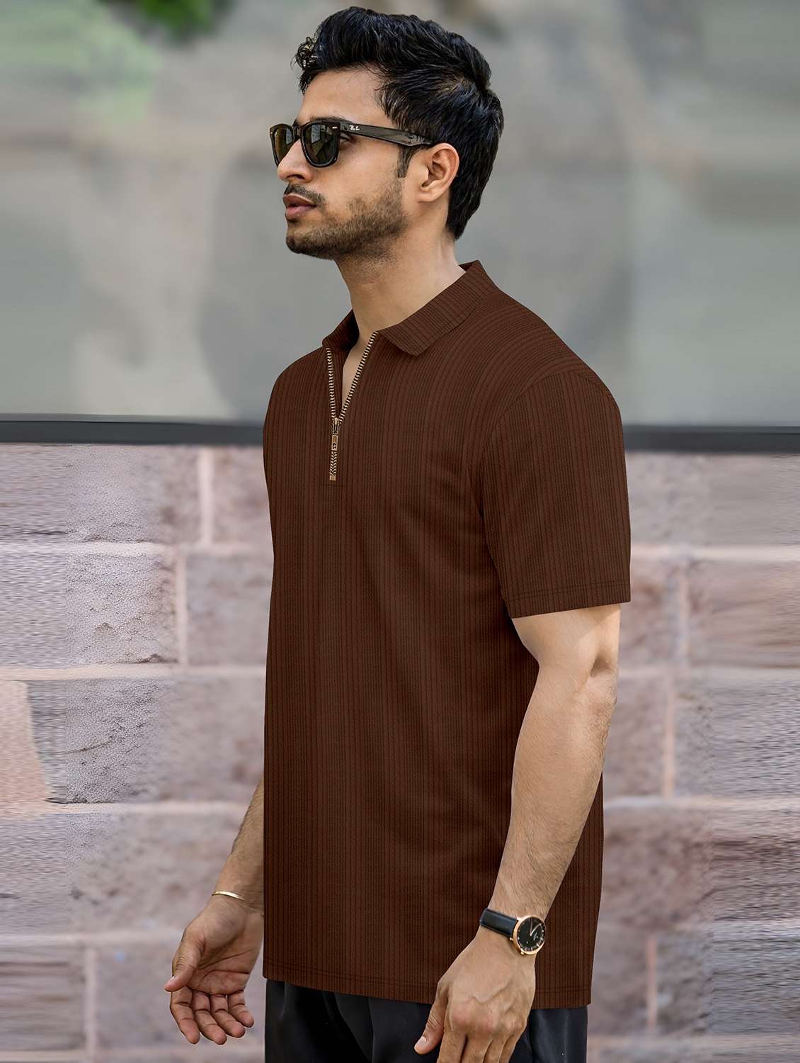 men textured short sleeves polo t-shirt - 22572148 -  Standard Image - 2