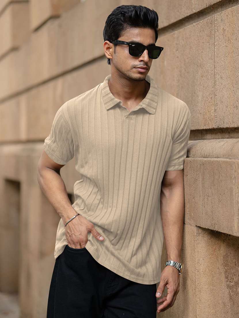 men textured short sleeves polo t-shirt - 22572165 -  Standard Image - 2