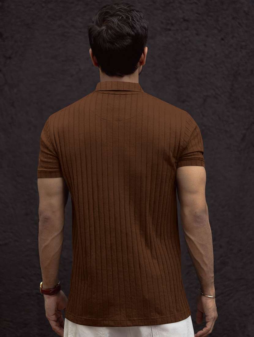 men textured short sleeves polo t-shirt - 22572171 -  Standard Image - 2