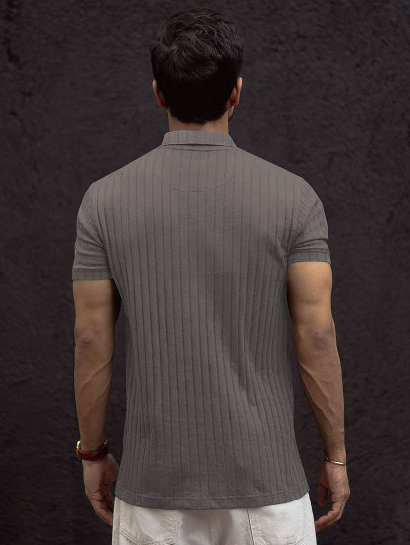men textured short sleeves polo t-shirt - 22572172 -  Standard Image - 2