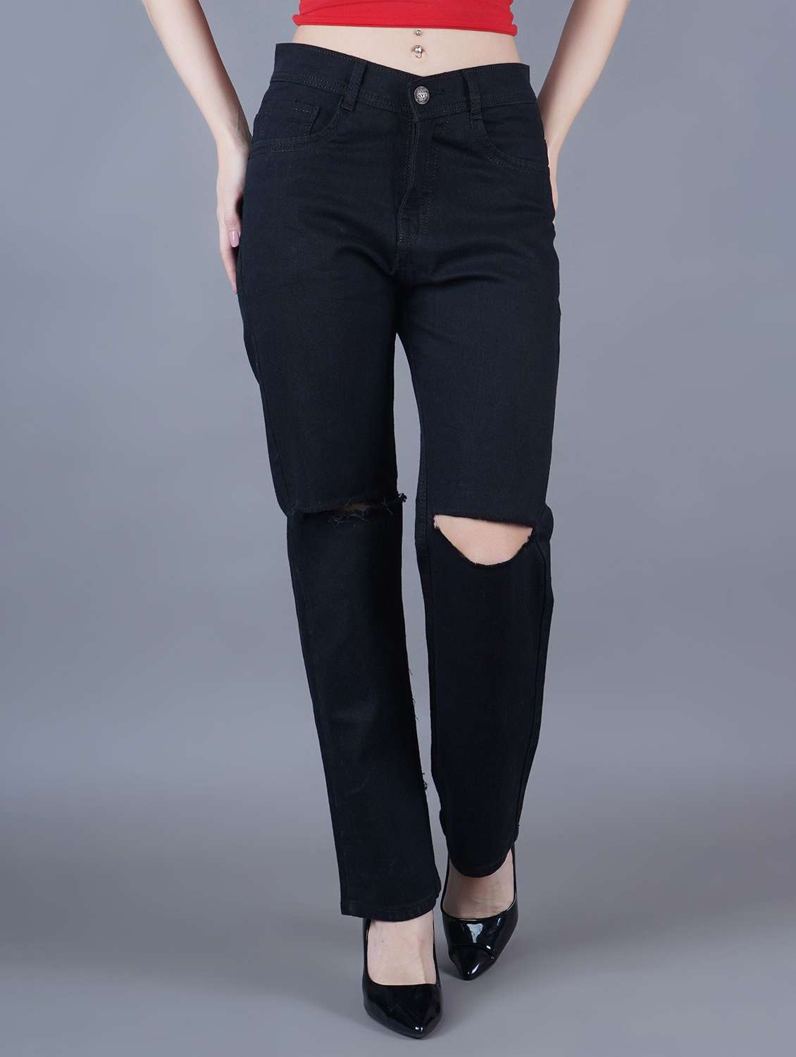 women solid slashed knee straight jeans