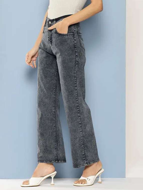 women washed mid rise straight jeans