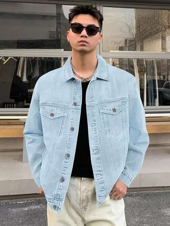 men washed long sleeves denim jacket