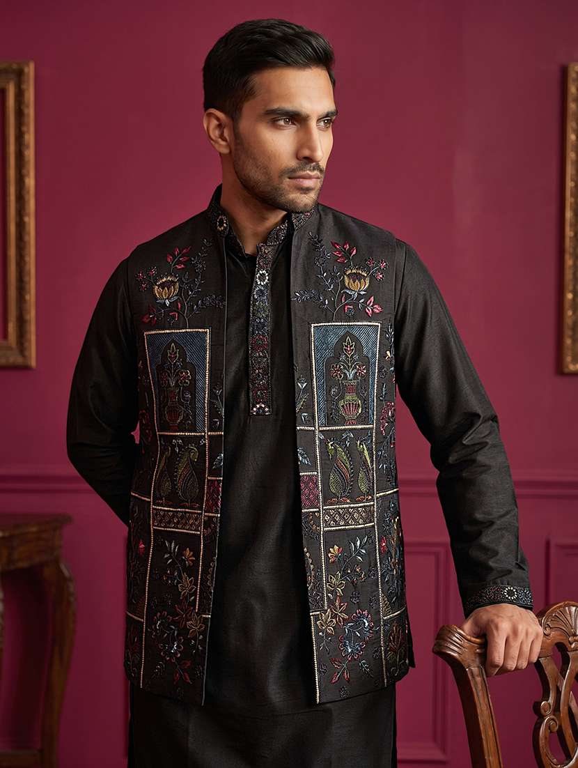 men embroidered long sleeves kurta pyjama set with jacket