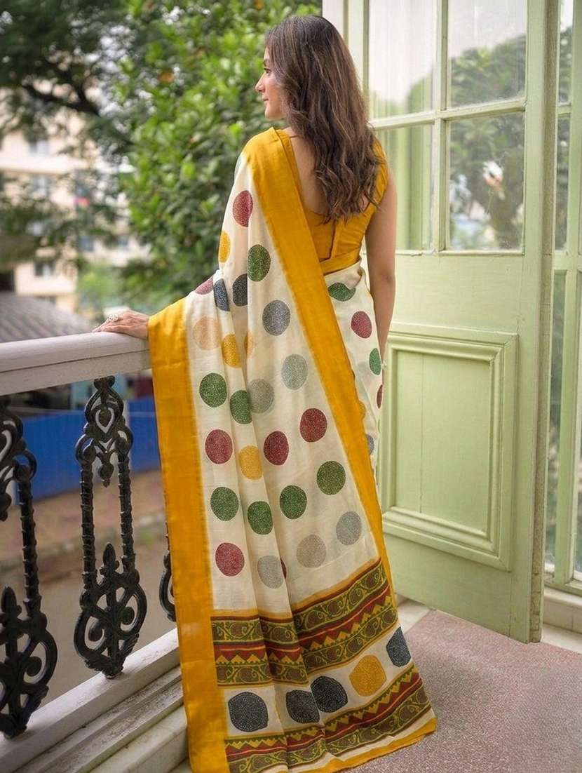 women printed casual wear saree with blouse - 22576698 -  Standard Image - 2