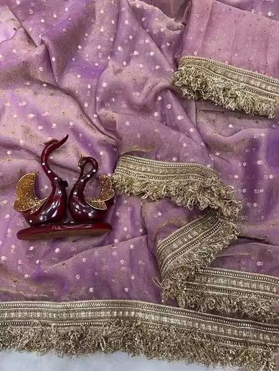 women self design bordered saree with blouse - 22576834 -  Standard Image - 2