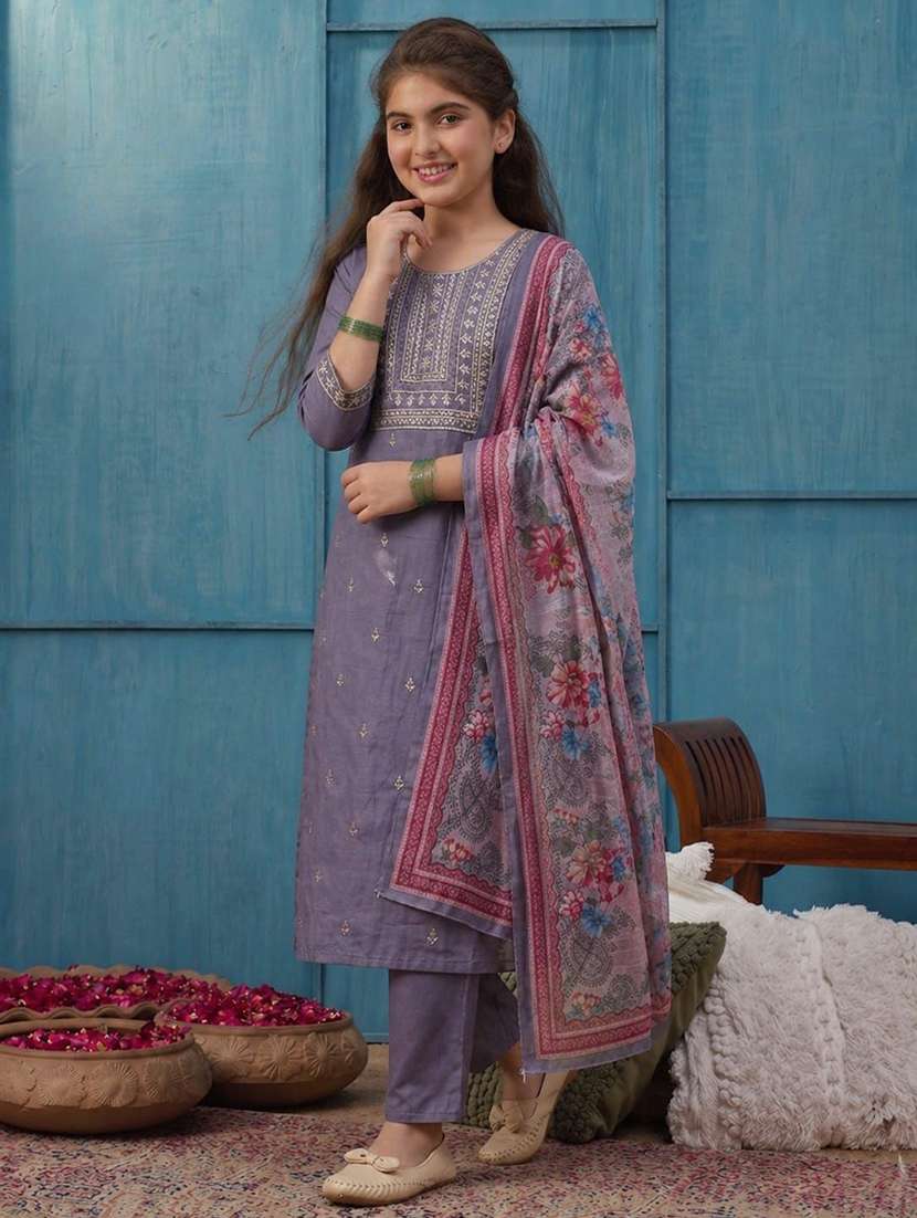 girls embroidered three quarter sleeves kurta pant set with dupatta - 22576947 -  Standard Image - 2