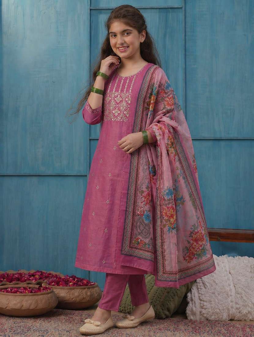 girls embroidered three quarter sleeves kurta pant set with dupatta - 22576949 -  Standard Image - 2