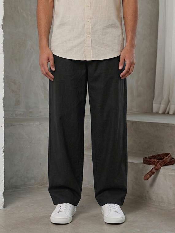 men solid mid rise flat front trouser