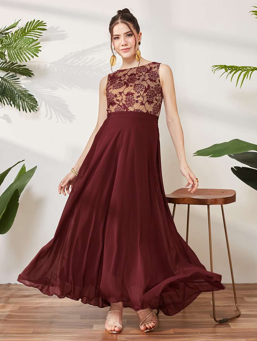 women self design sleeveless fit and flare dress