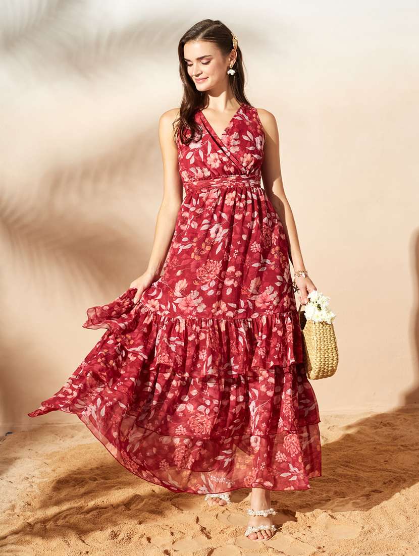 women printed halter neck tiered dress