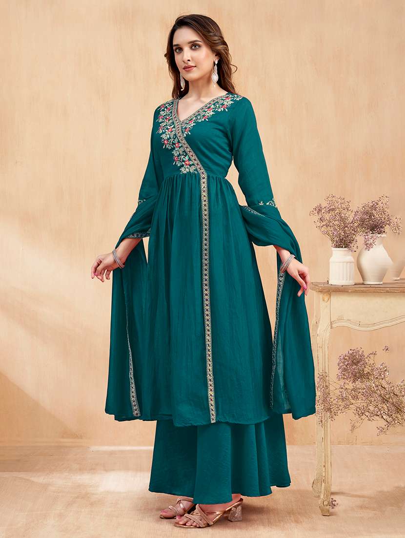 women embroidered three quarter sleeves kurta palazzo set with dupatta - 22577426 -  Standard Image - 2