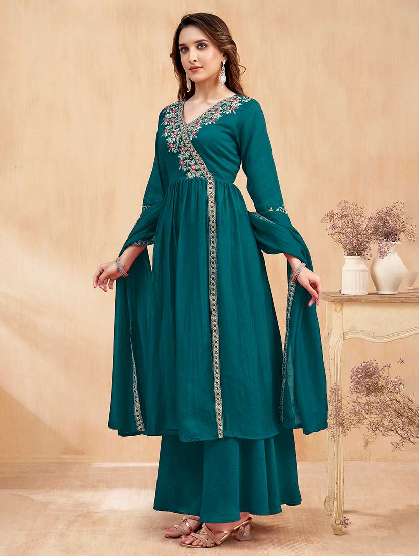 women embroidered three quarter sleeves kurta palazzo set with dupatta - 22577427 -  Standard Image - 2