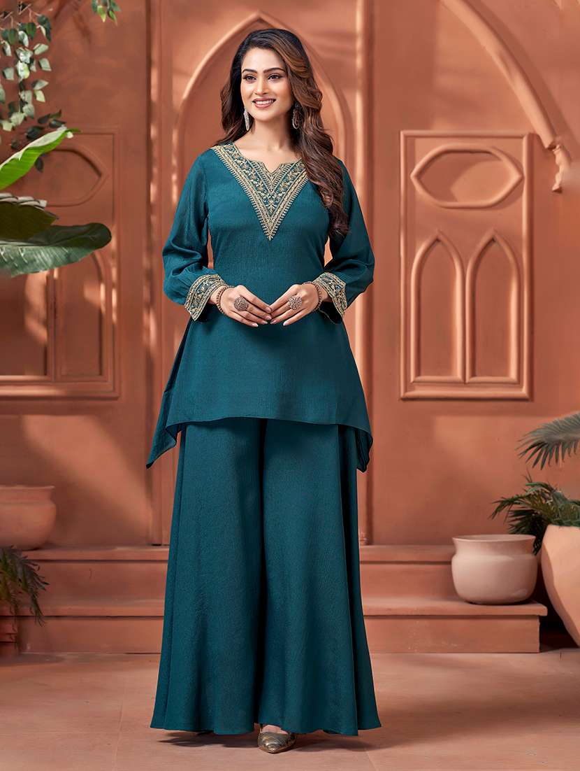 women embroidered long sleeves kurta palazzo set