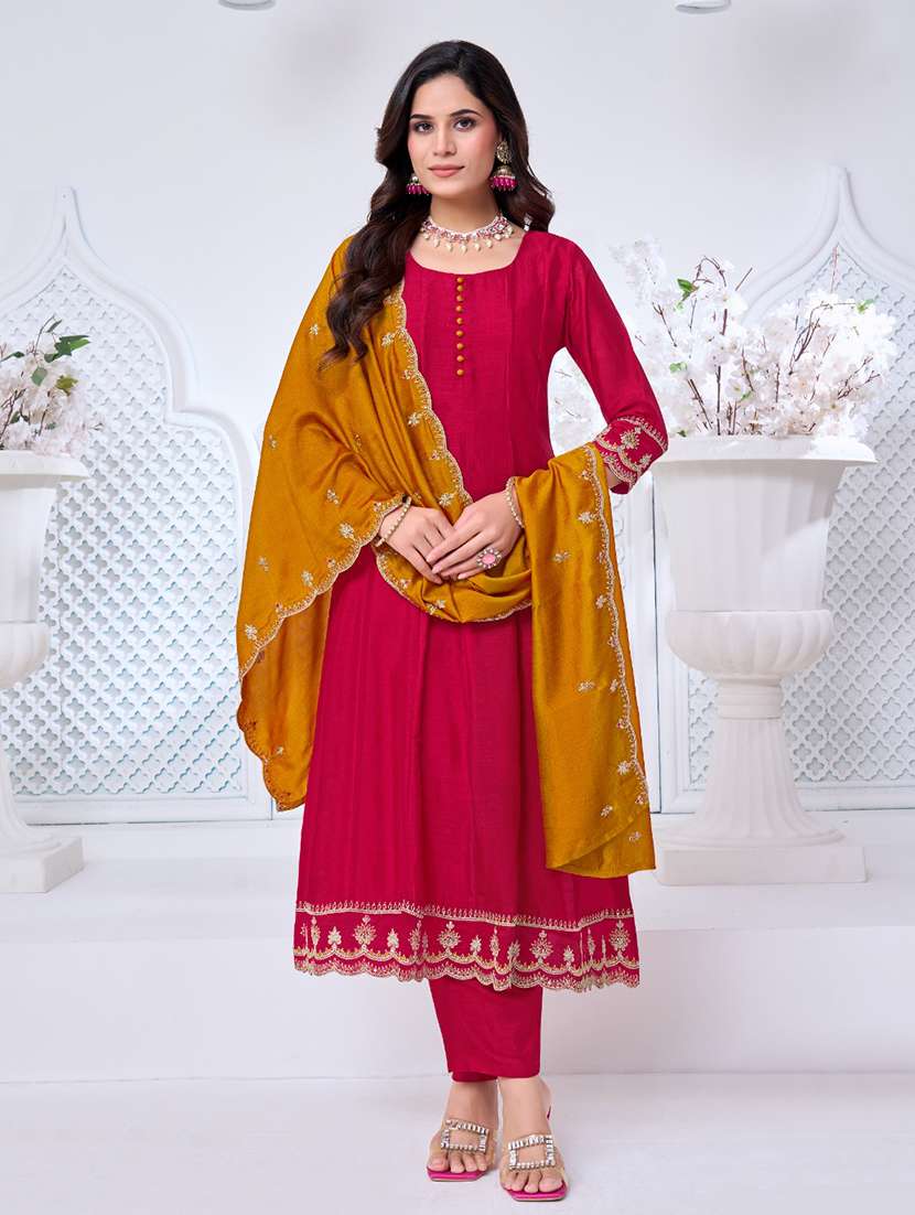 women embroidered three quarter sleeves kurta pant set with dupatta