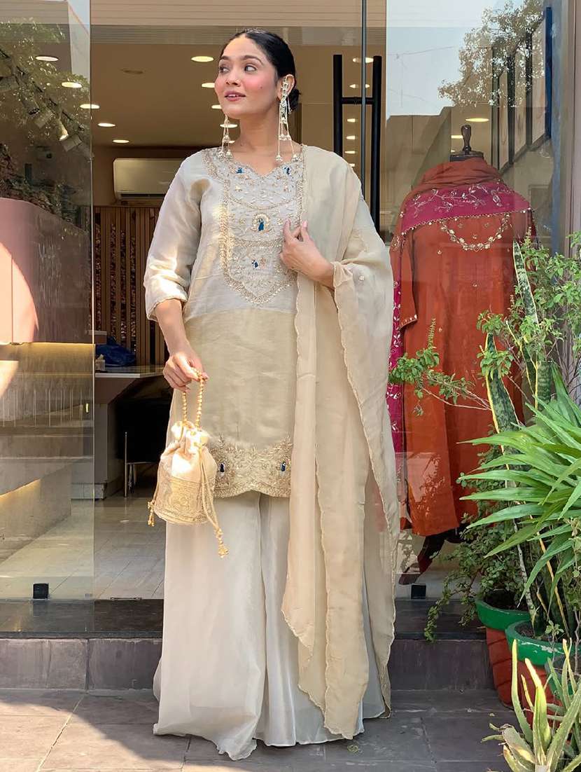 women embroidered three quarter sleeves kurta palazzo set with dupatta - 22577487 -  Standard Image - 2