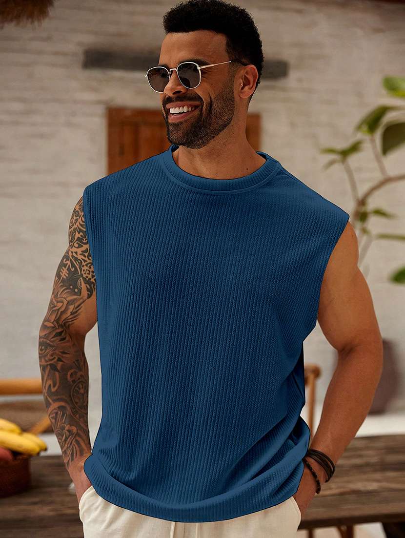 men textured sleeveless oversized t-shirt - 22578129 -  Standard Image - 2