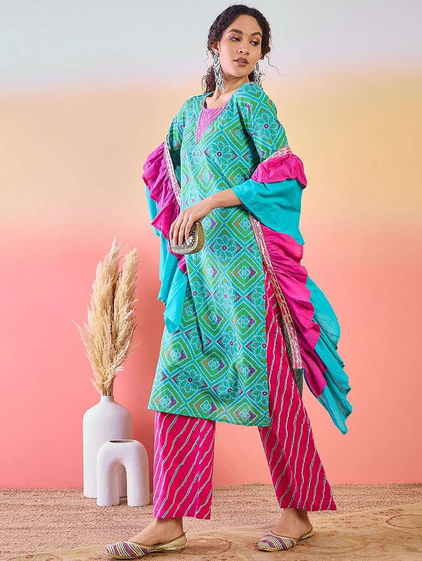 Women Printed Three Quarter Sleeves Kurta Pant Set With Dupatta - 22578515 -  Standard Image - 2