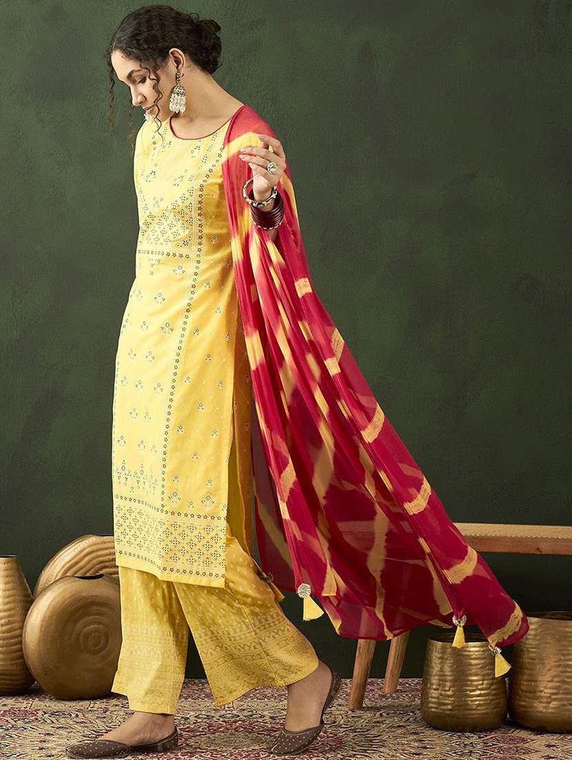 Women Printed Three Quarter Sleeves Kurta Pant Set With Dupatta - 22578518 -  Standard Image - 2