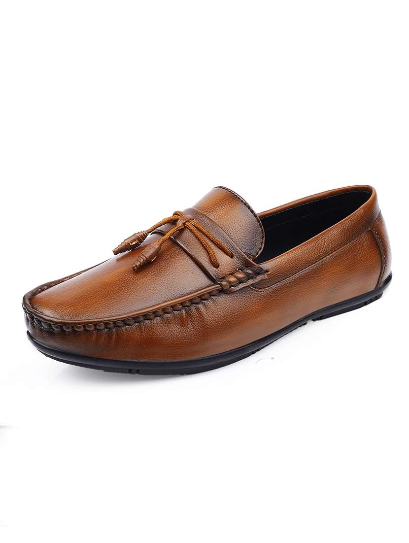 men solid slip on tassel details loafer - 22578951 -  Standard Image - 2