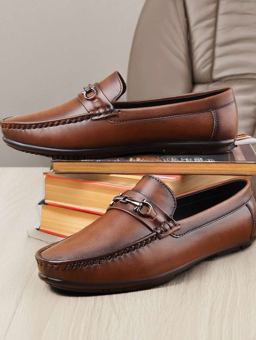 men solid slip on horsebit loafer
