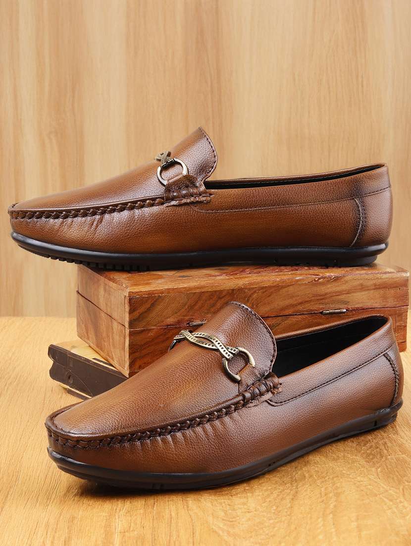 men solid slip on horsebit loafer