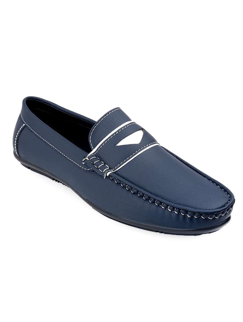 Men Solid Slip On Loafer - 22578966 -  Standard Image - 2